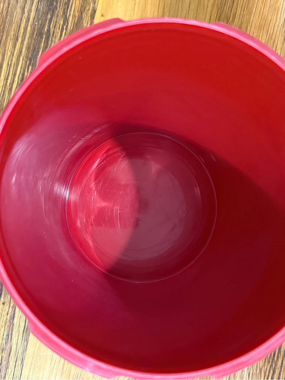 Tupperware Red Decorative Storage Cup with Embossed Motif